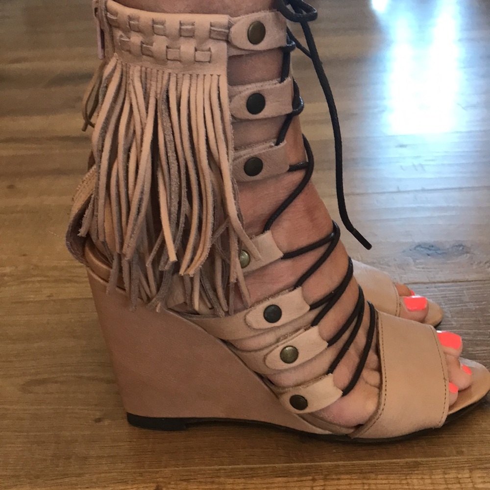 Free People fringe wedge— size 9/ size 39